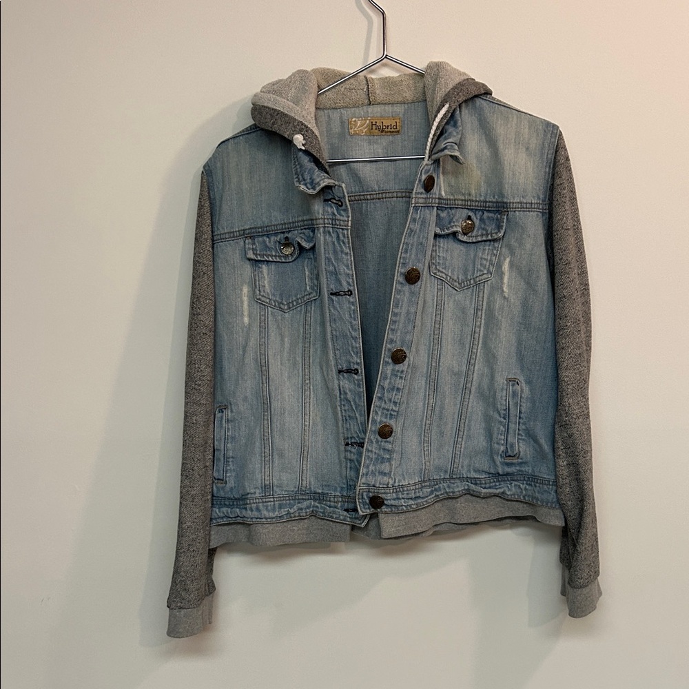 Hybrid & Company Blue Jean Jacket with Gray Sleeves